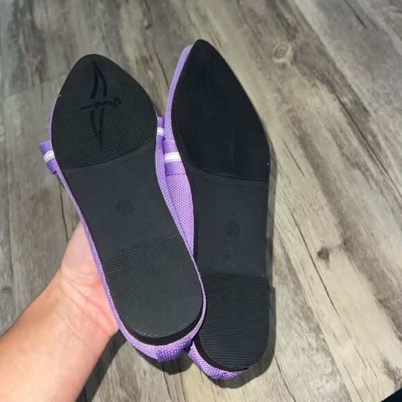 womens flats - Picture 2 of 3